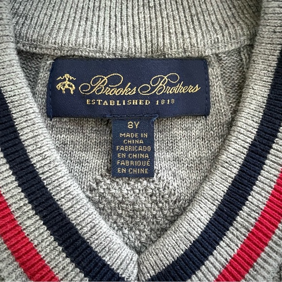 Brooks Brothers•NWOT•Size 8Y•V-Neck Classic Charcoal Tennis Sweater•100% Cotton - Picture 3 of 10